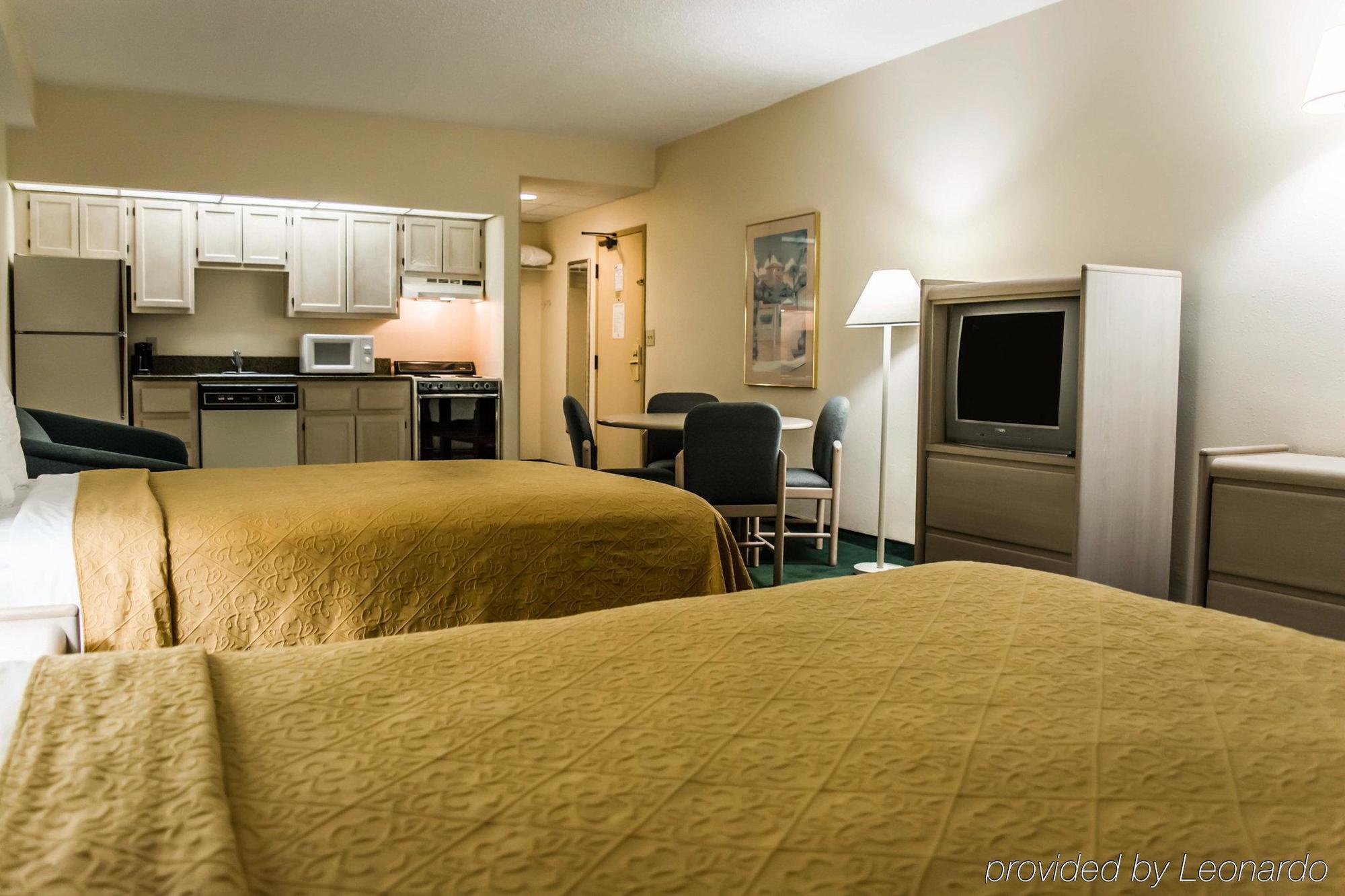 North Naples Quality Inn And Suites Golf Resort מראה חיצוני תמונה