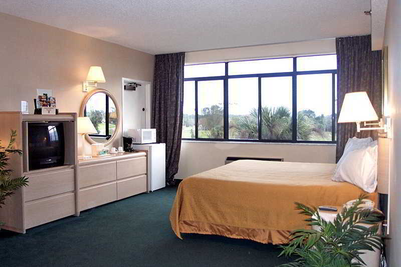 North Naples Quality Inn And Suites Golf Resort חדר תמונה