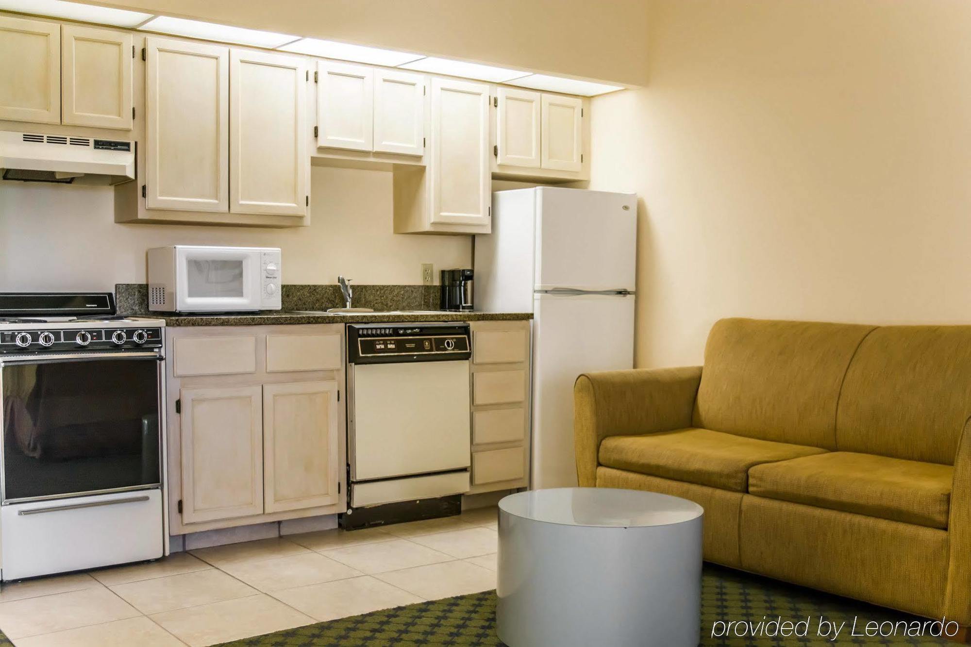 North Naples Quality Inn And Suites Golf Resort מראה חיצוני תמונה