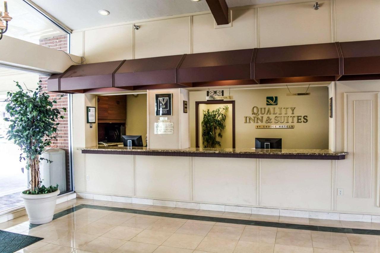 North Naples Quality Inn And Suites Golf Resort מראה חיצוני תמונה